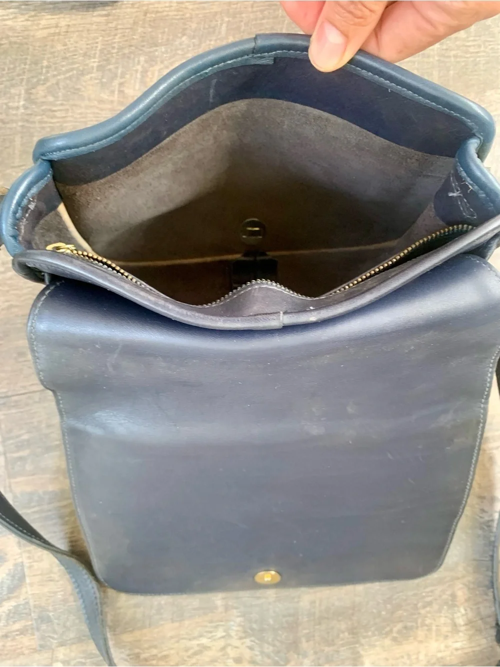 Vintage Coach Navy Leather Crossbody -Messenger Bag